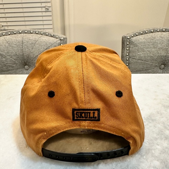 Men’s Brown and Black Skull Top Level Embroidered SnapBack Hat - NWT - Picture 5 of 8